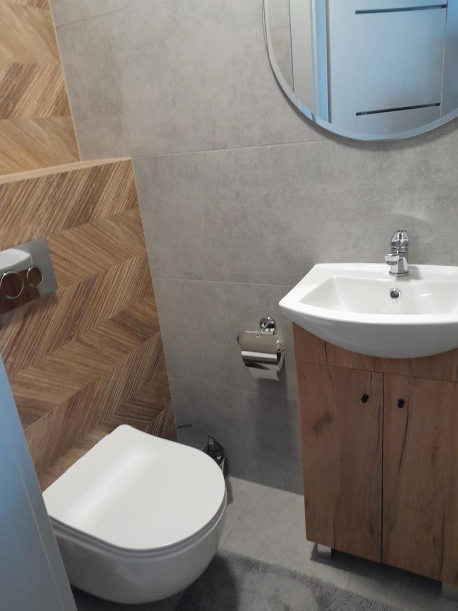 פז'מיסל Domek Pod Brzozami Z Jacuzzi ,Grillem I Tarasem מראה חיצוני תמונה